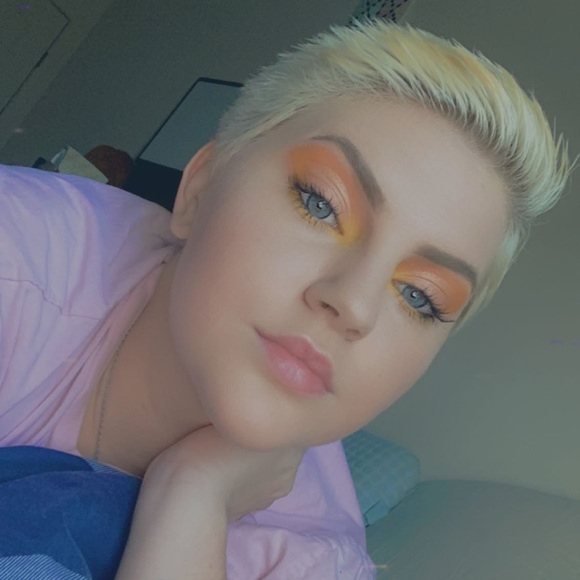 Meet your Posher, Ashley - Picture 1 of 1